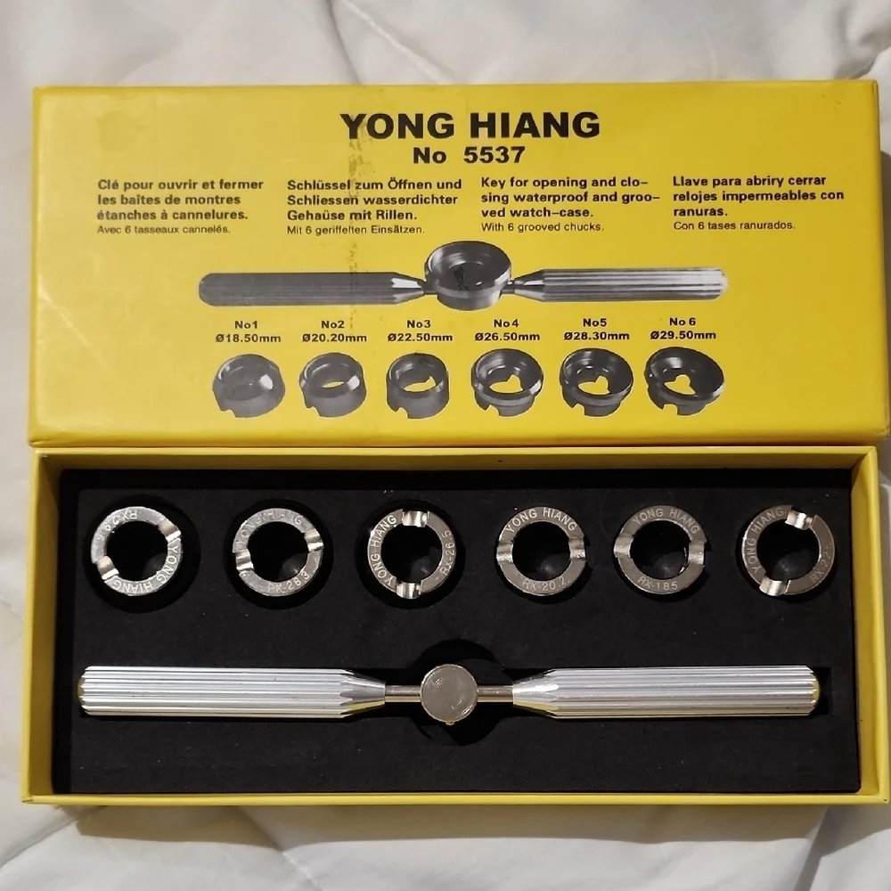 Yong Hiang Watch Case Opener Set